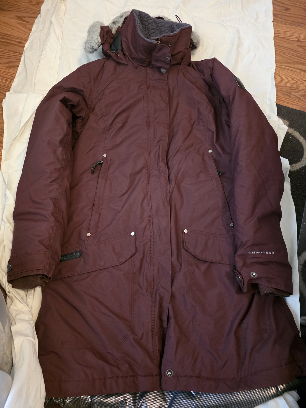 Columbia Women’s Burgundy Omni-Tech Insulated Parka